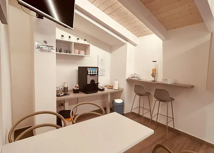 Hora Sesta לינה וארוחת בוקר *