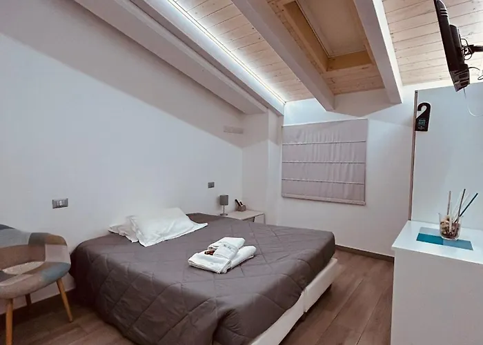 Hora Sesta * מלפי