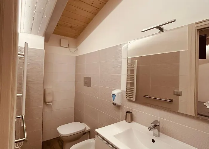 Hora Sesta לינה וארוחת בוקר *